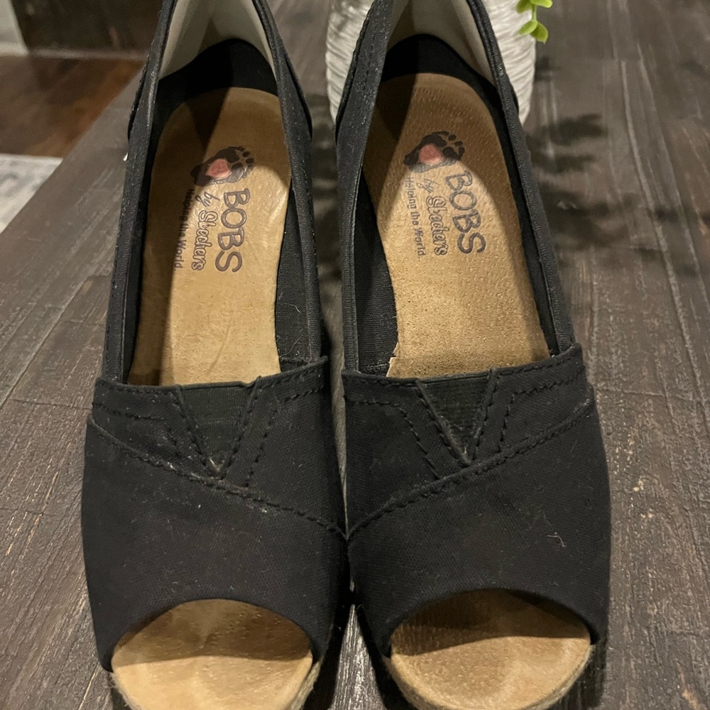 Skechers Women's Black Wedge Espadrille Peep Toe Shoes